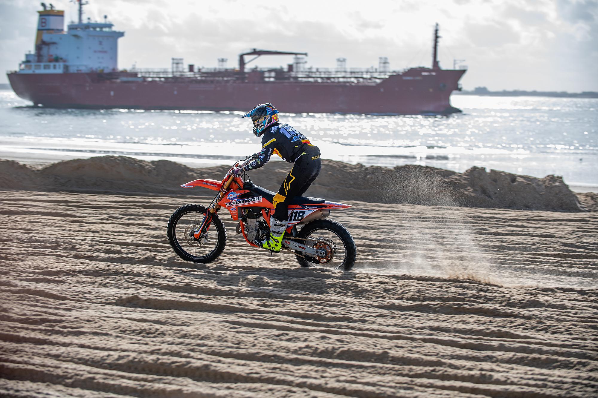 Sluiting inschrijving nabij voor  37e Autobedrijf Klyfhout Strandcross